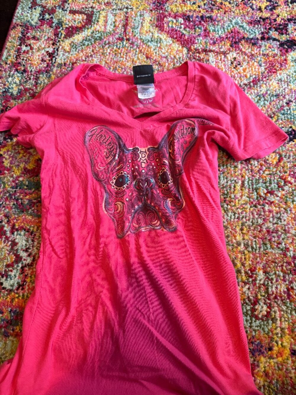 Harley Davidson Printed V-neck hot pink shirt size medium